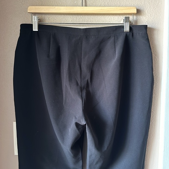 VINCE CAMUTO Black Tapered Trouser Pants - Picture 5 of 7